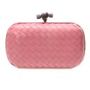 BOTTEGA VENETA CLUTCH KNOT LEATHER CORALL