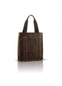 Сумка Louis Vuitton Monogram Canvas Beaubourg M53013